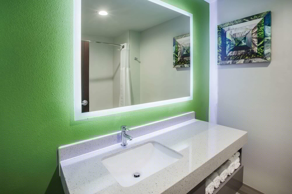 La Quinta Inn Suites By Wyndham Owasso 21/44