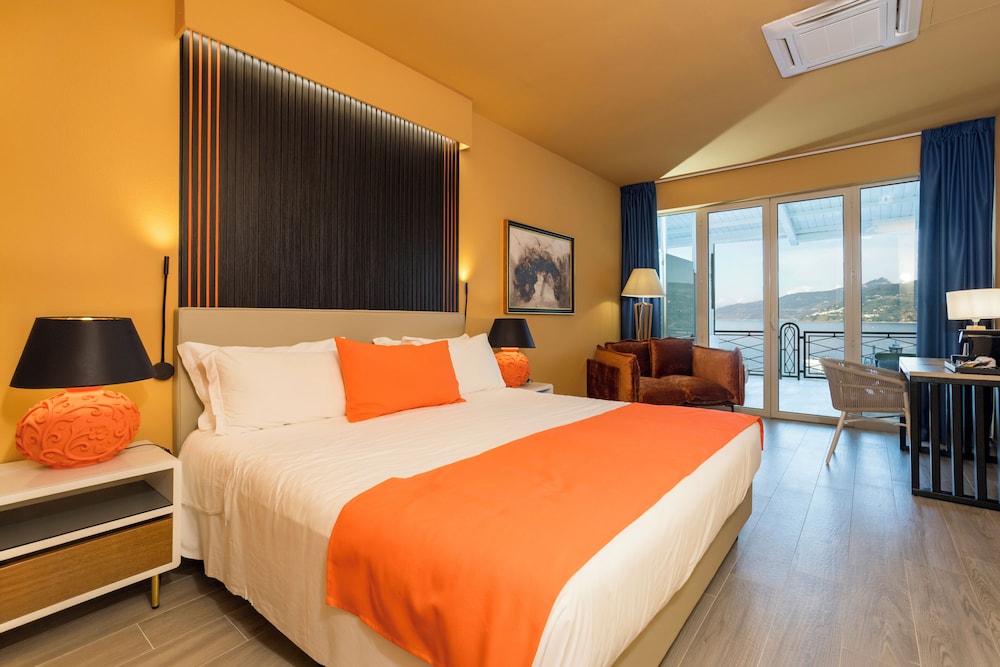 Superior, Double Bed, Sea View