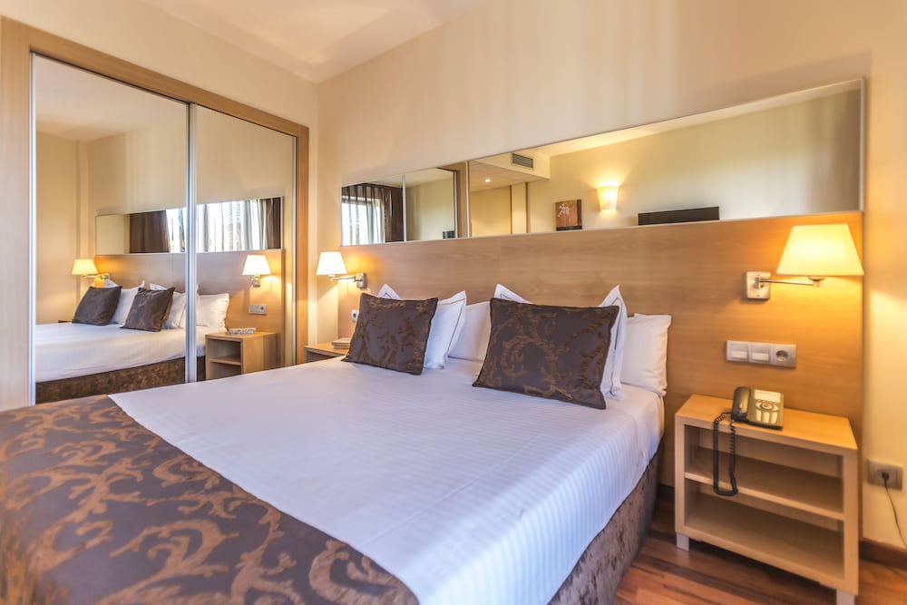 Hotel Desitges 25/76