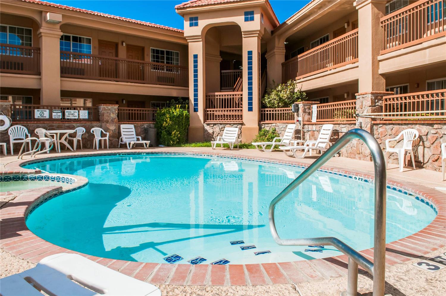 Quality Inn Suites Las Cruces University Area 25/25