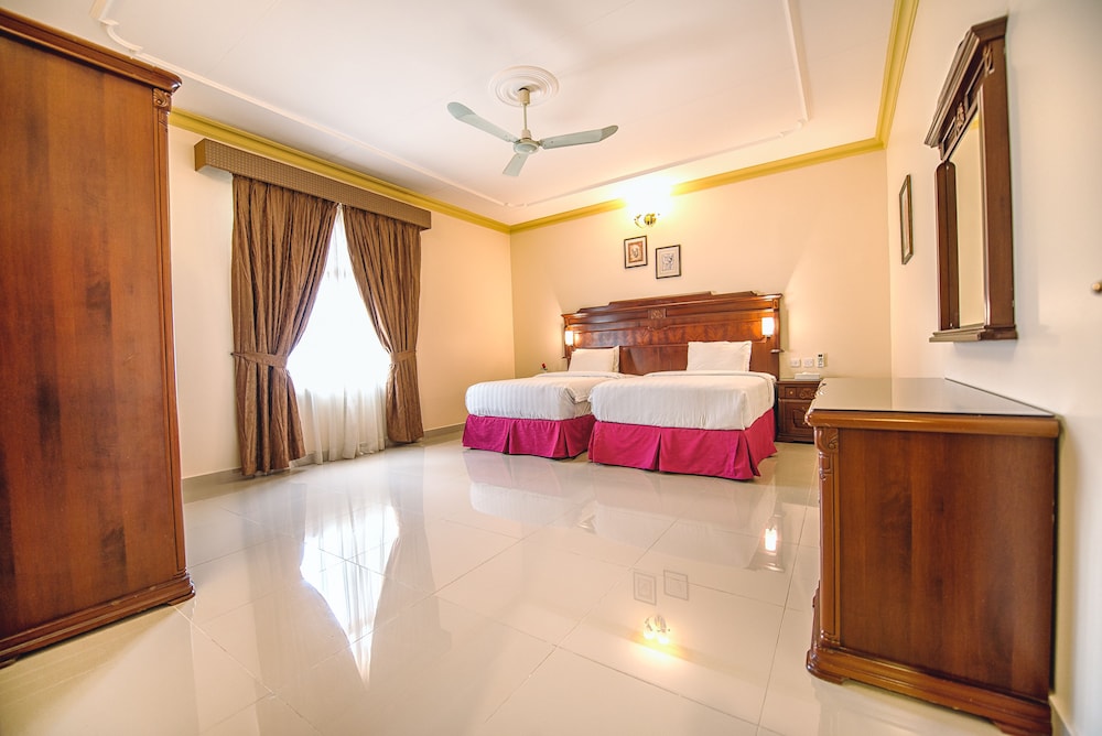 1 BEDROOM, APARTMENT