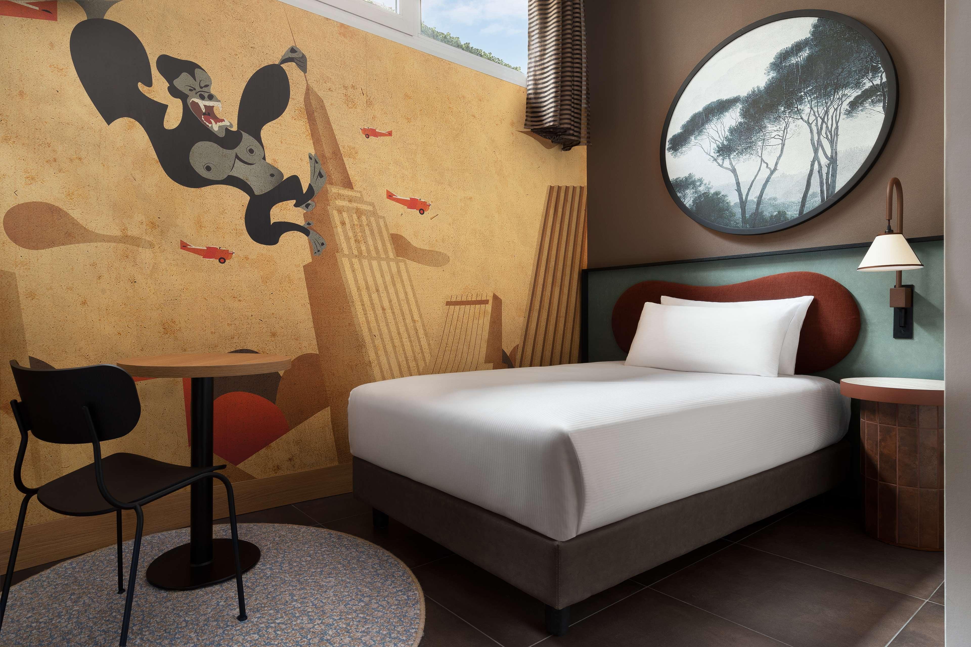 GUEST ROOM, SINGLE, ACCESSIBLE