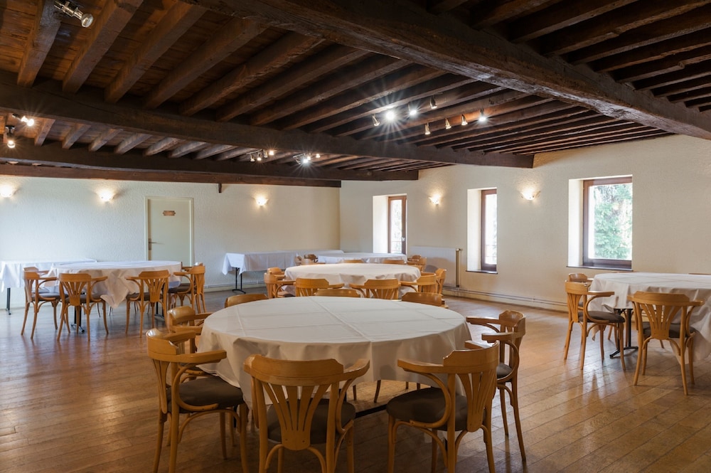 Clos St Eloi, The Originals Relais 35/51