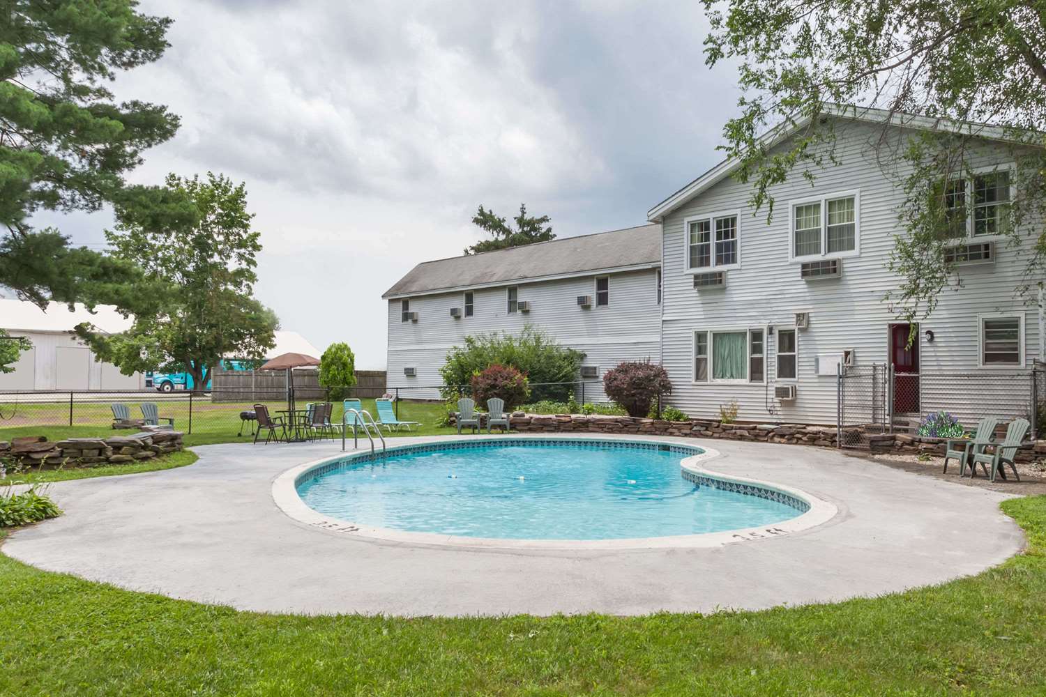 Travelodge by Wyndham Great Barrington Berkshires 42/43