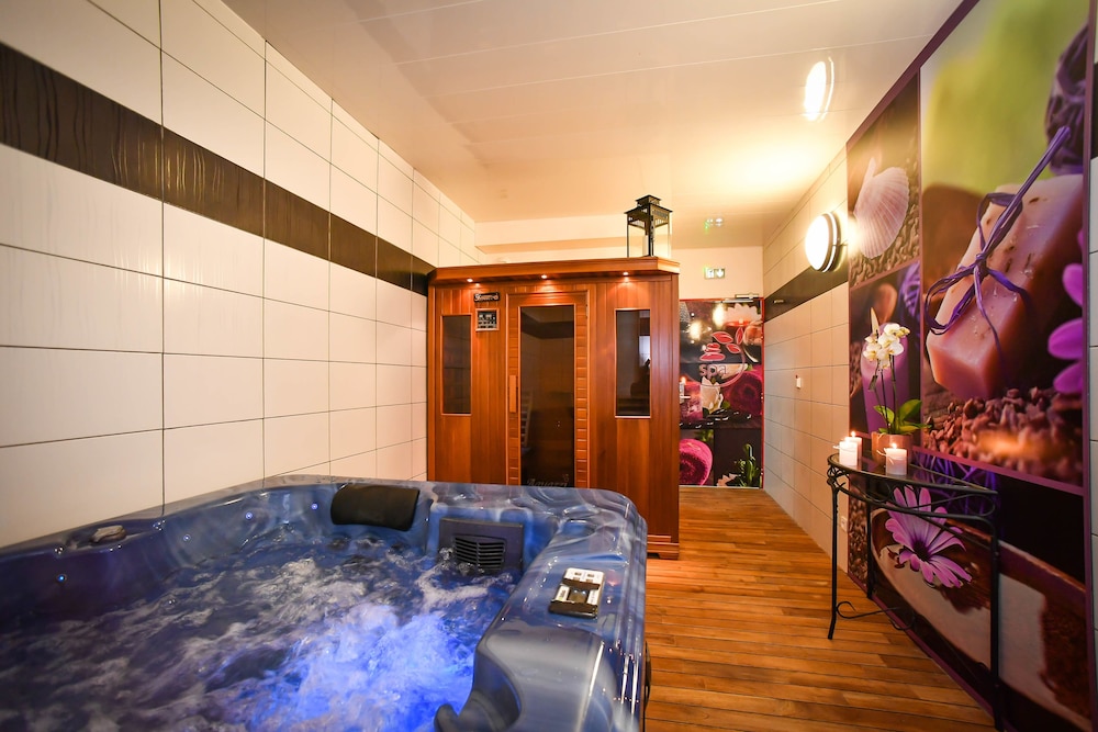 Brit Hotel Confort Saint-Lo 23/50