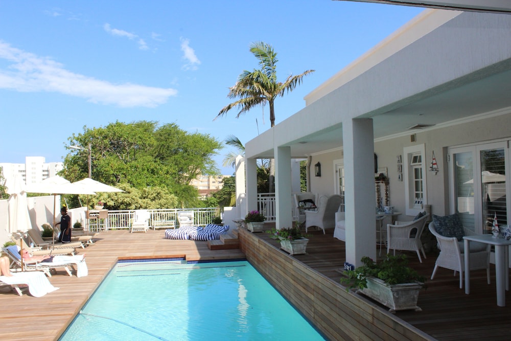Sandals Guest House 3/77