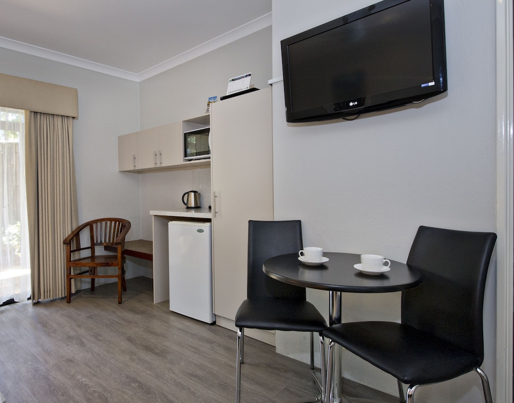 Vintages Accommodation 45/66