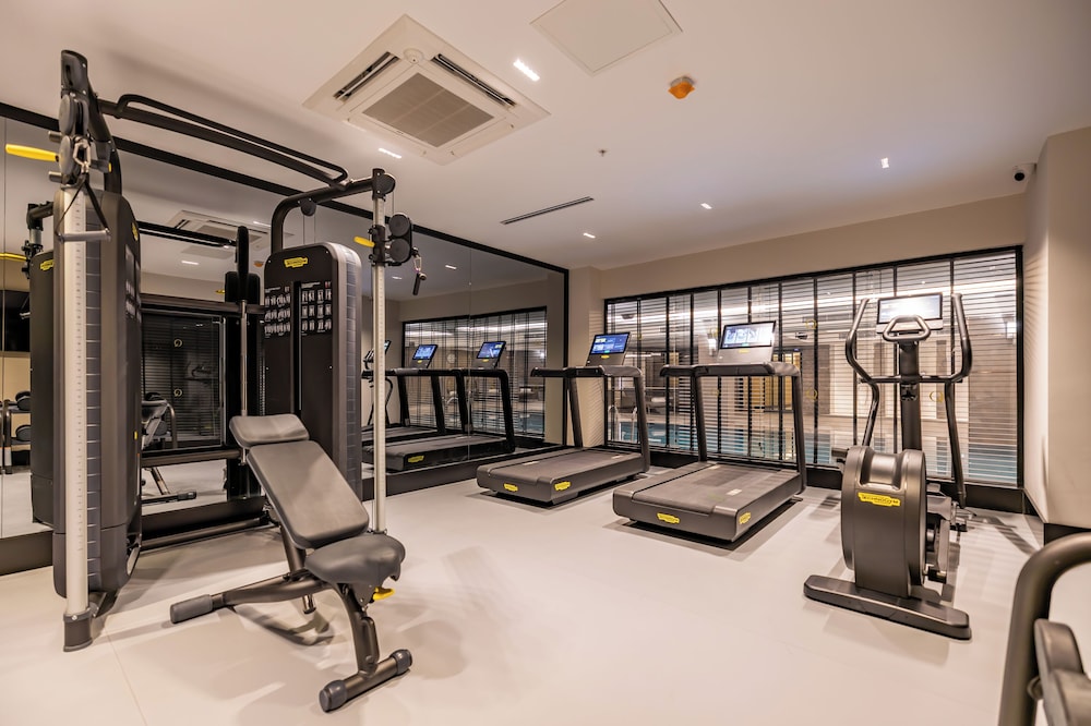 Qlusive Hotel 25/50