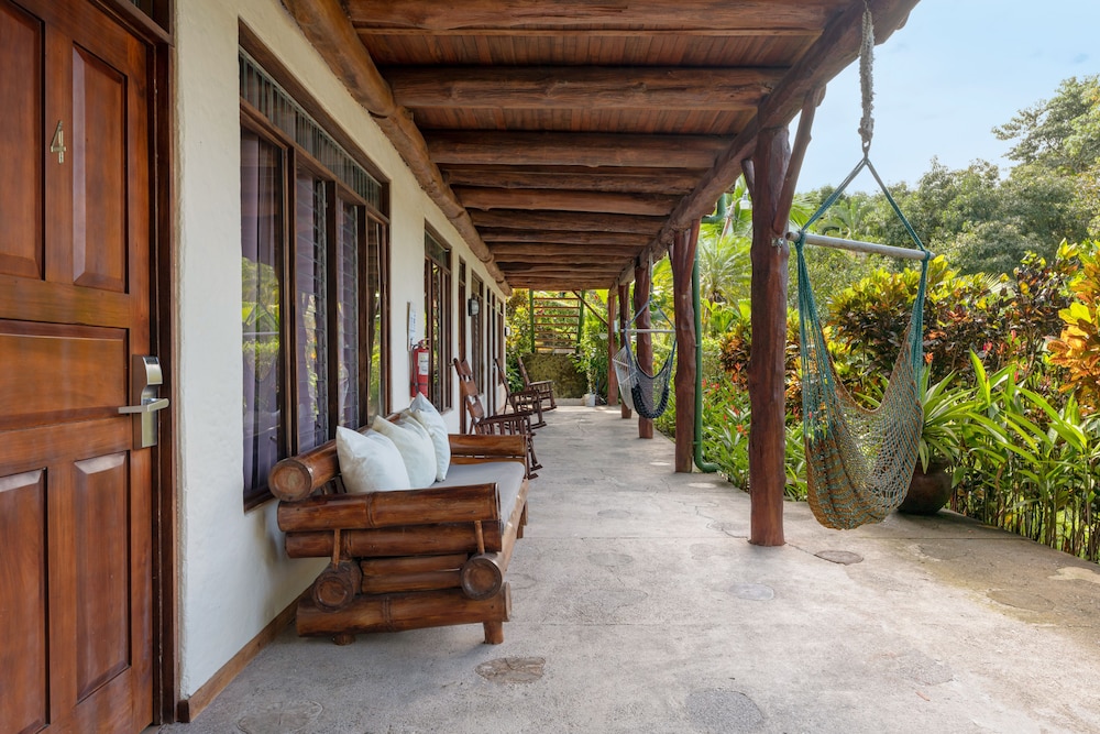 Tabulia Tree Hotel and Villas 16/77