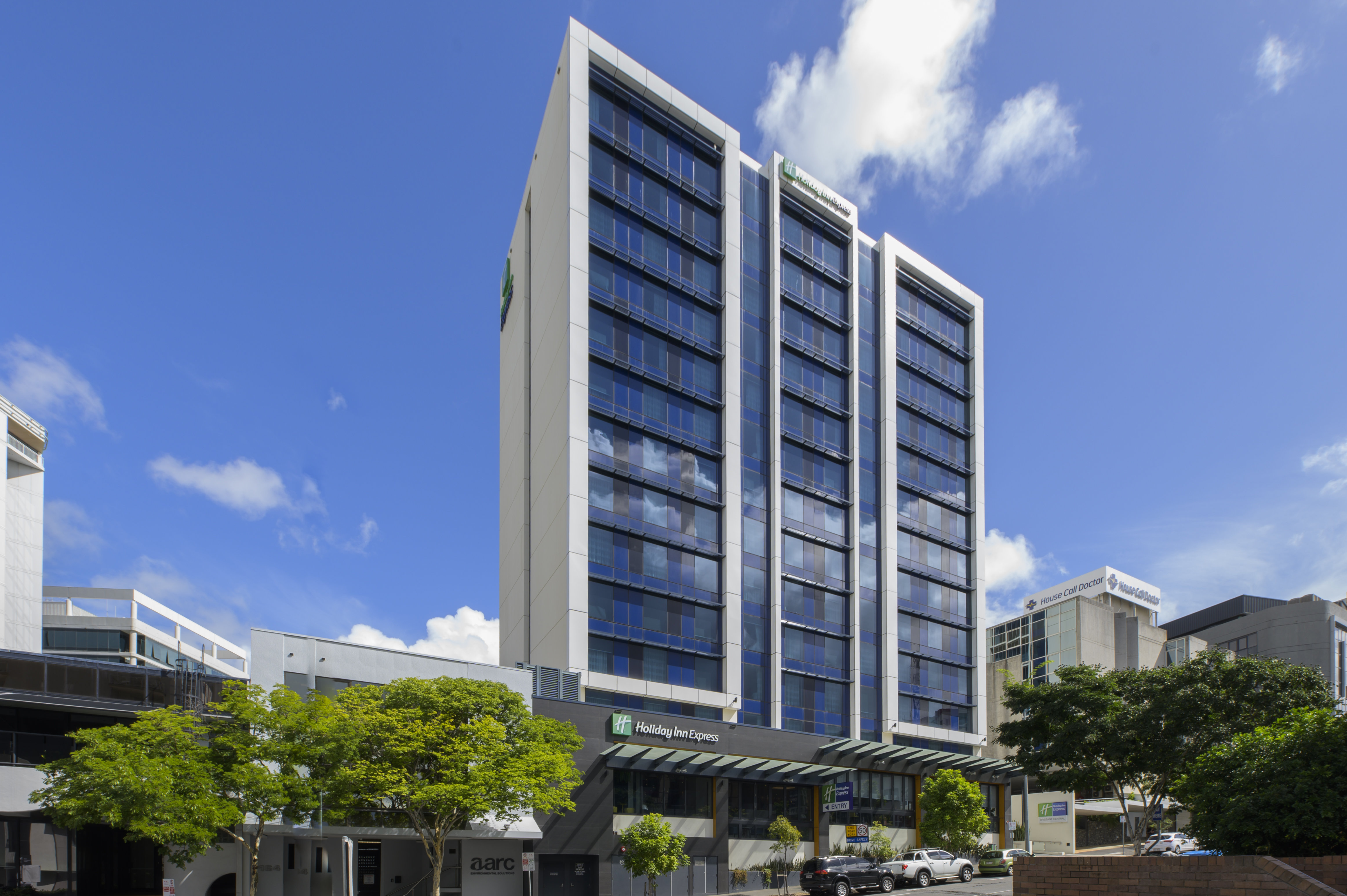 Holiday Inn Express Brisbane Central 2/53