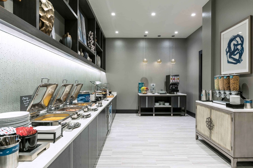 Homewood Suites By Hilton Boston Logan Airport Chelsea 55/67