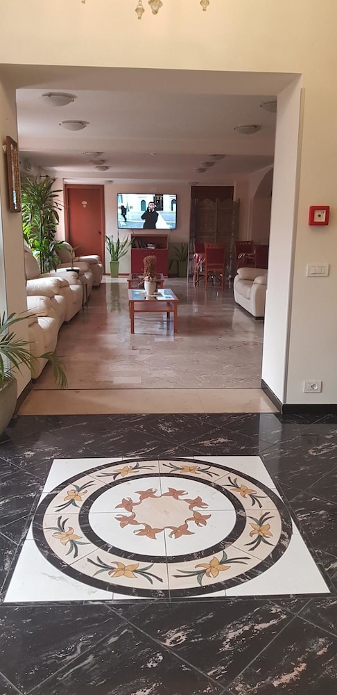 Hotel Altieri 42/55