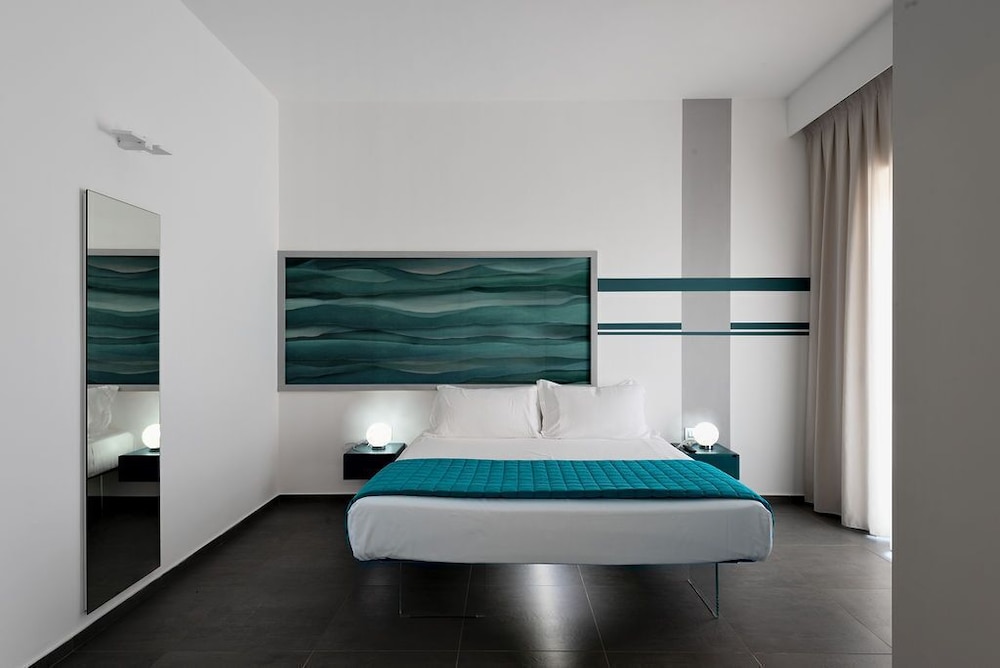 Nautilus B&B Suite Design 7/30