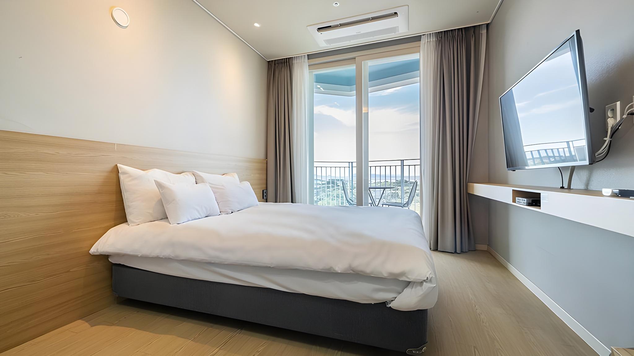 DELUXE, DOUBLE BED, OCEAN VIEW, PET FRIENDLY, TERRACE