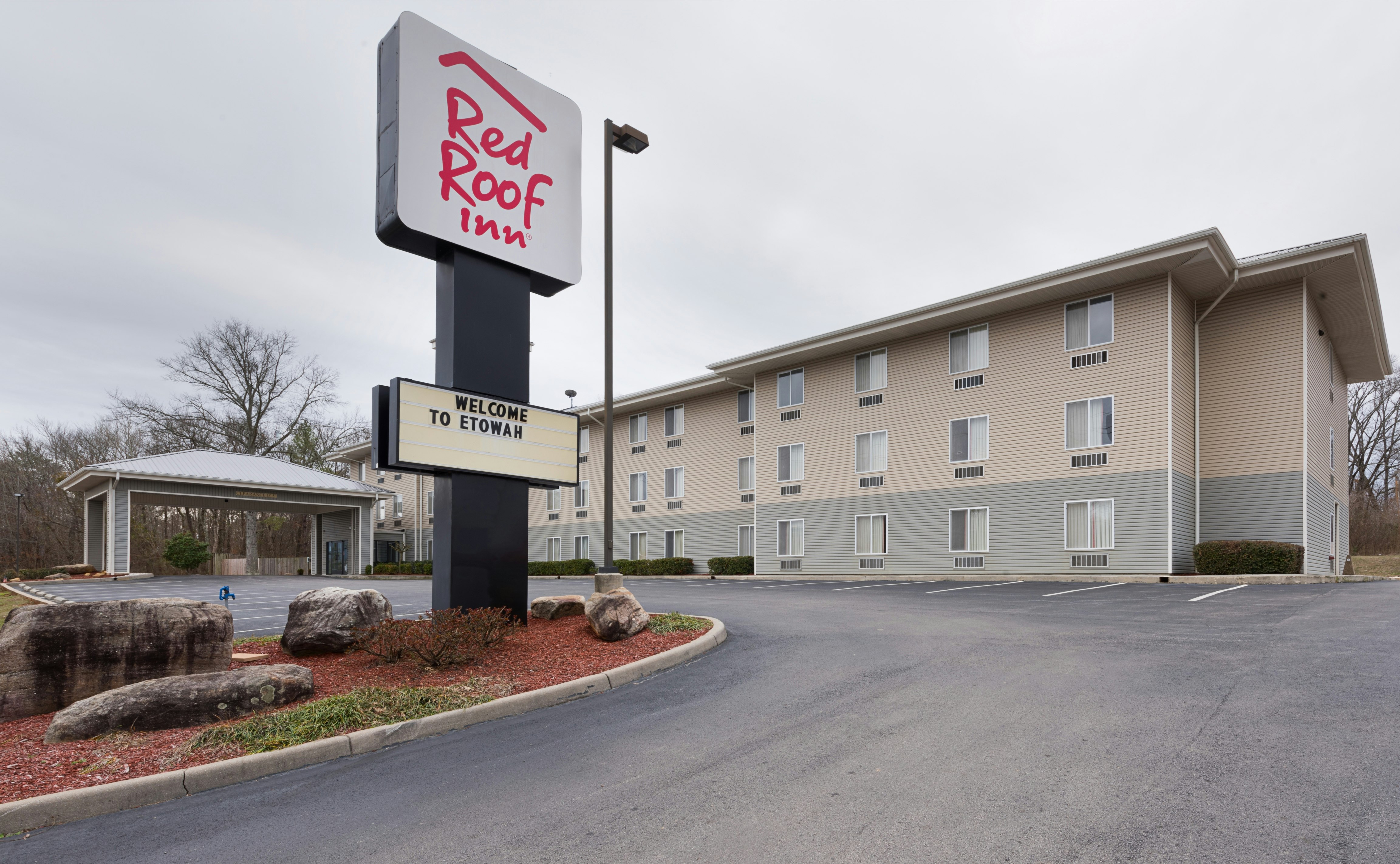 Red Roof Inn Etowah 48/49