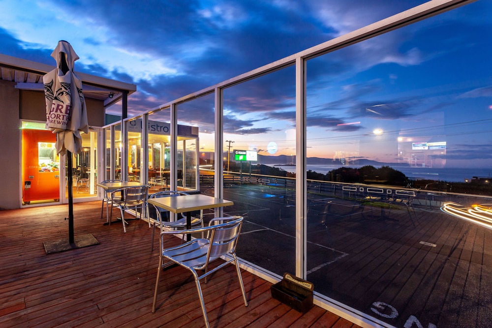 Beachfront Bicheno 22/50