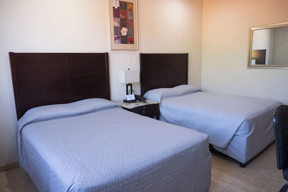 Hotel America Palacio 30/74
