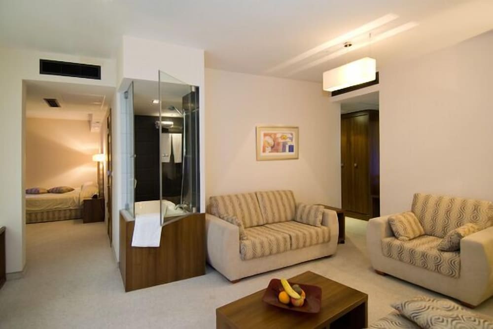 Hotel Burgas 19/35
