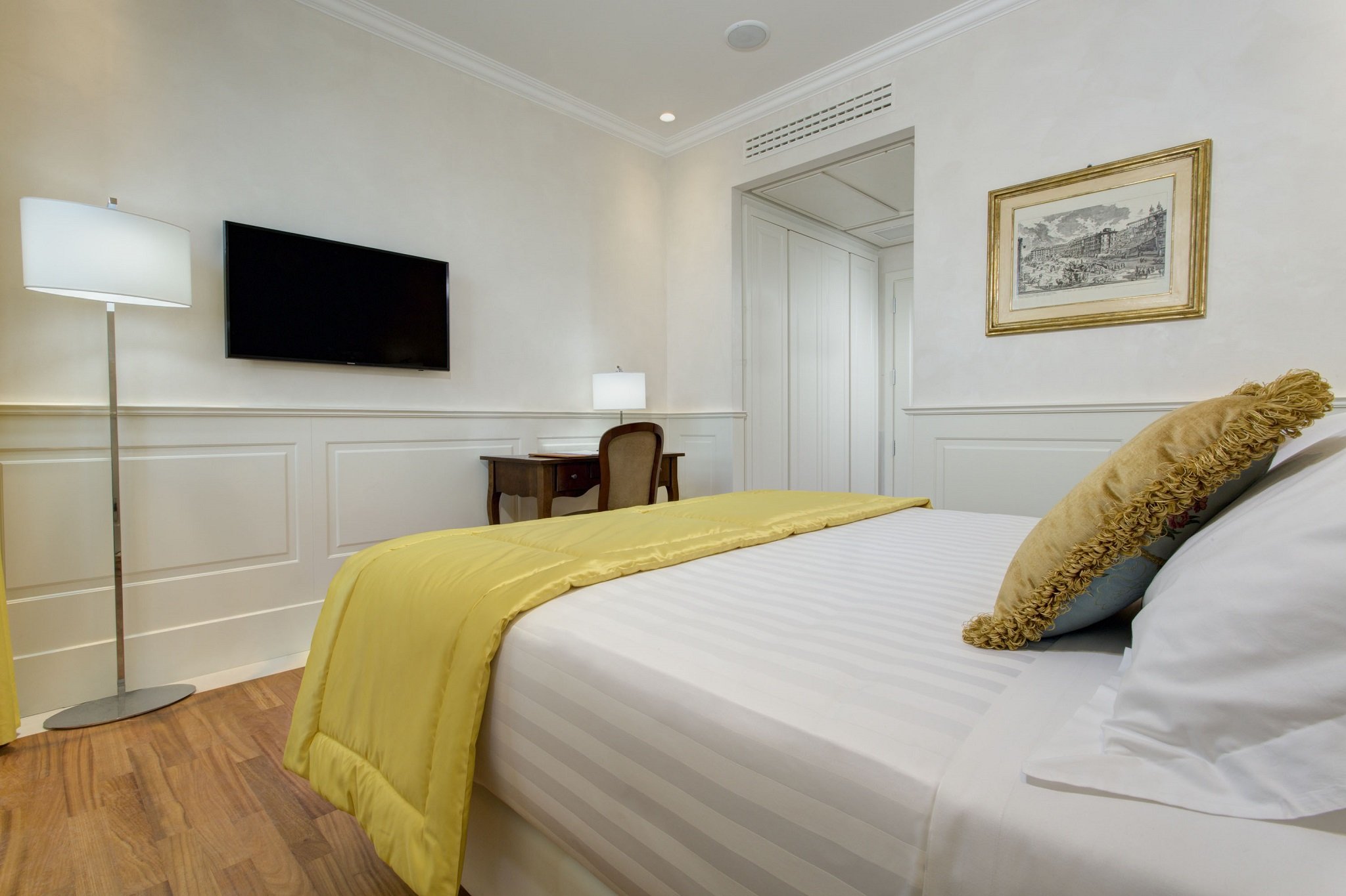 CLASSIC, DOUBLE BED