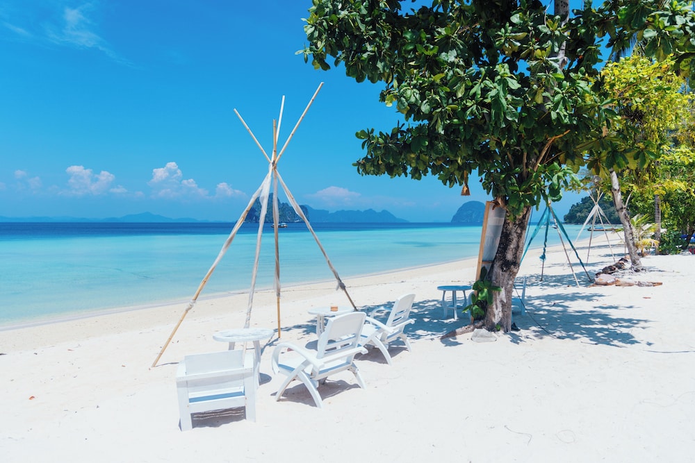 Mayalay Beach Resort 25/50