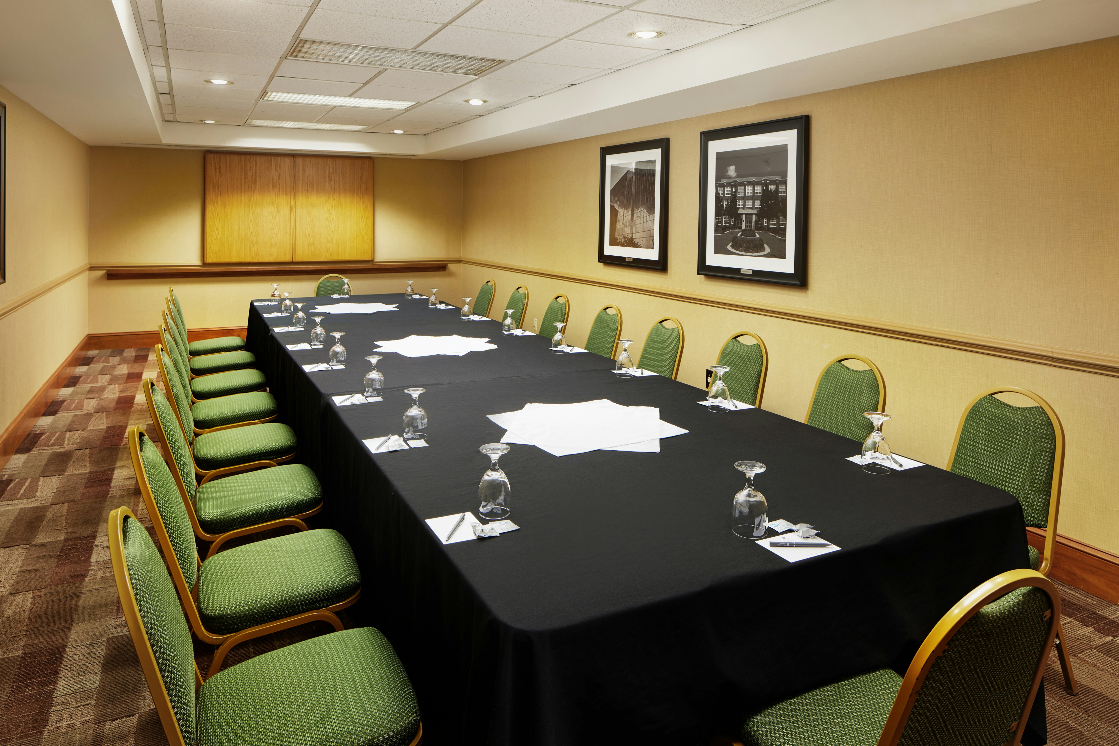 Embassy Suites by Hilton Greensboro Airport 40/52