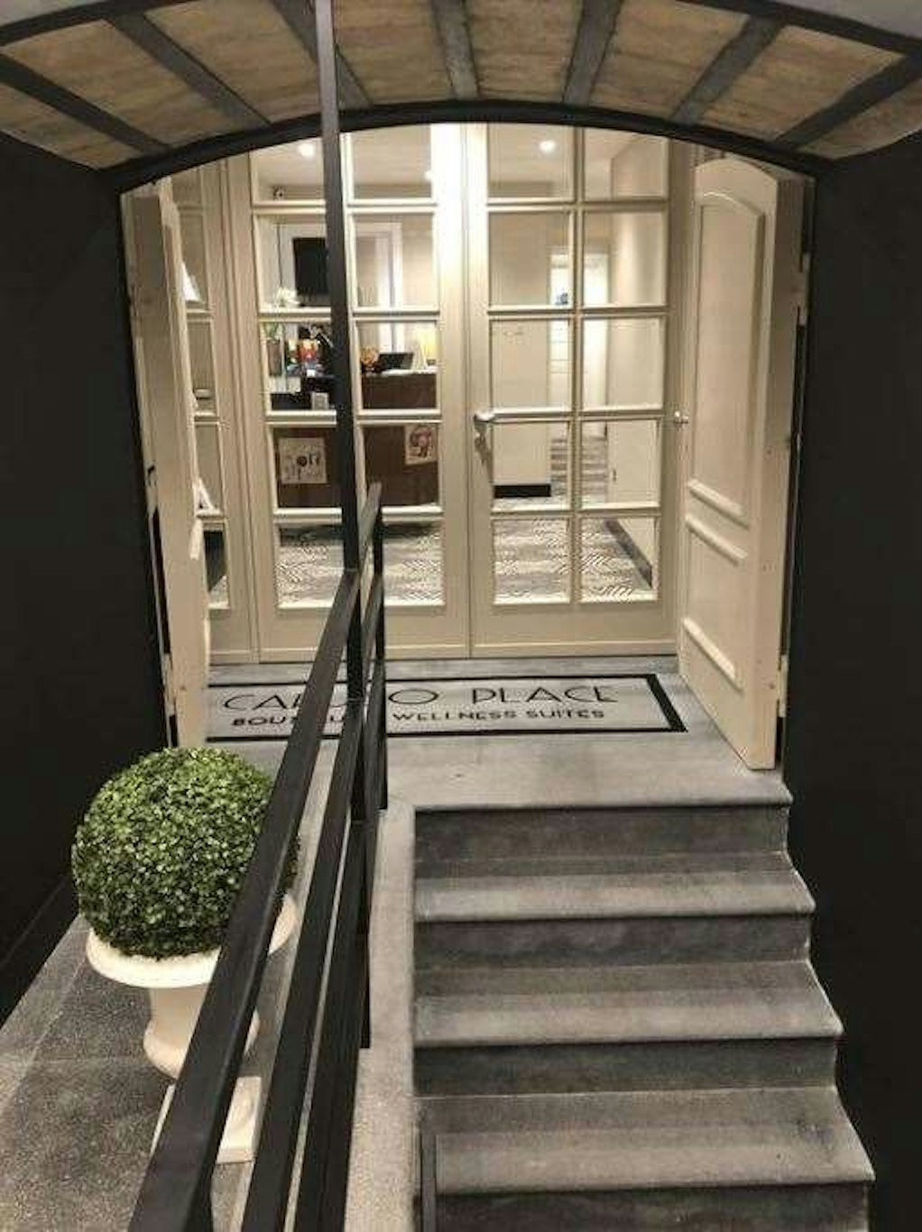 Caruso Place Boutique Wellness Suites 29/70