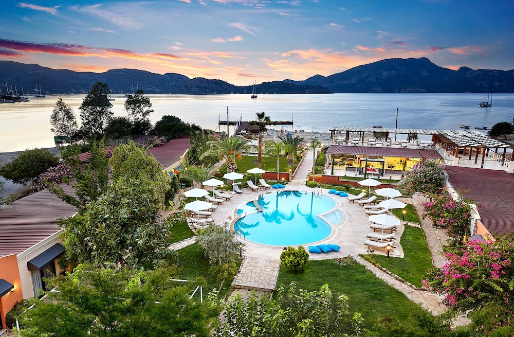 Fi Light Solto Boutique Beach Hotel 32/41