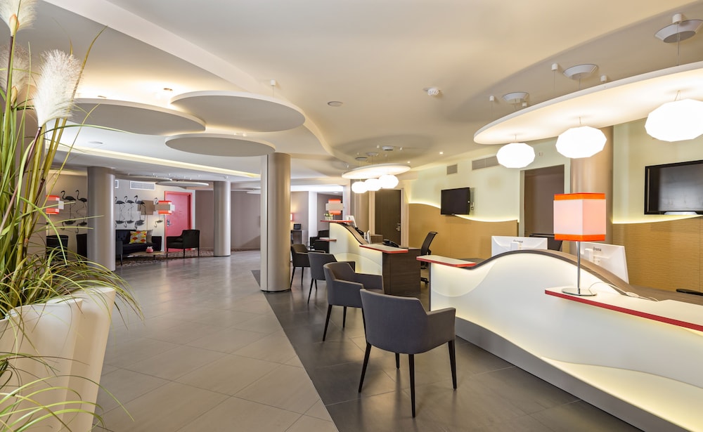 Lobby at Thalazur Port Camargue, LE GRAU-DU-ROI