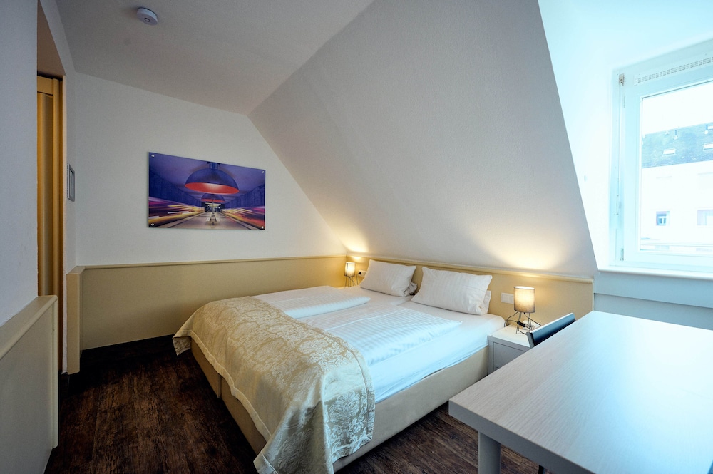 The 4 You Hostel Hotel 9/58