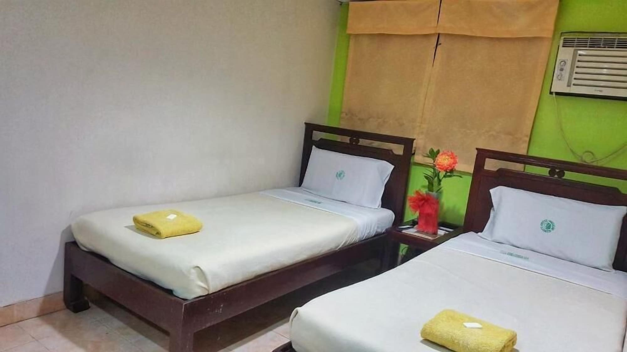 STANDARD, TWIN BEDS