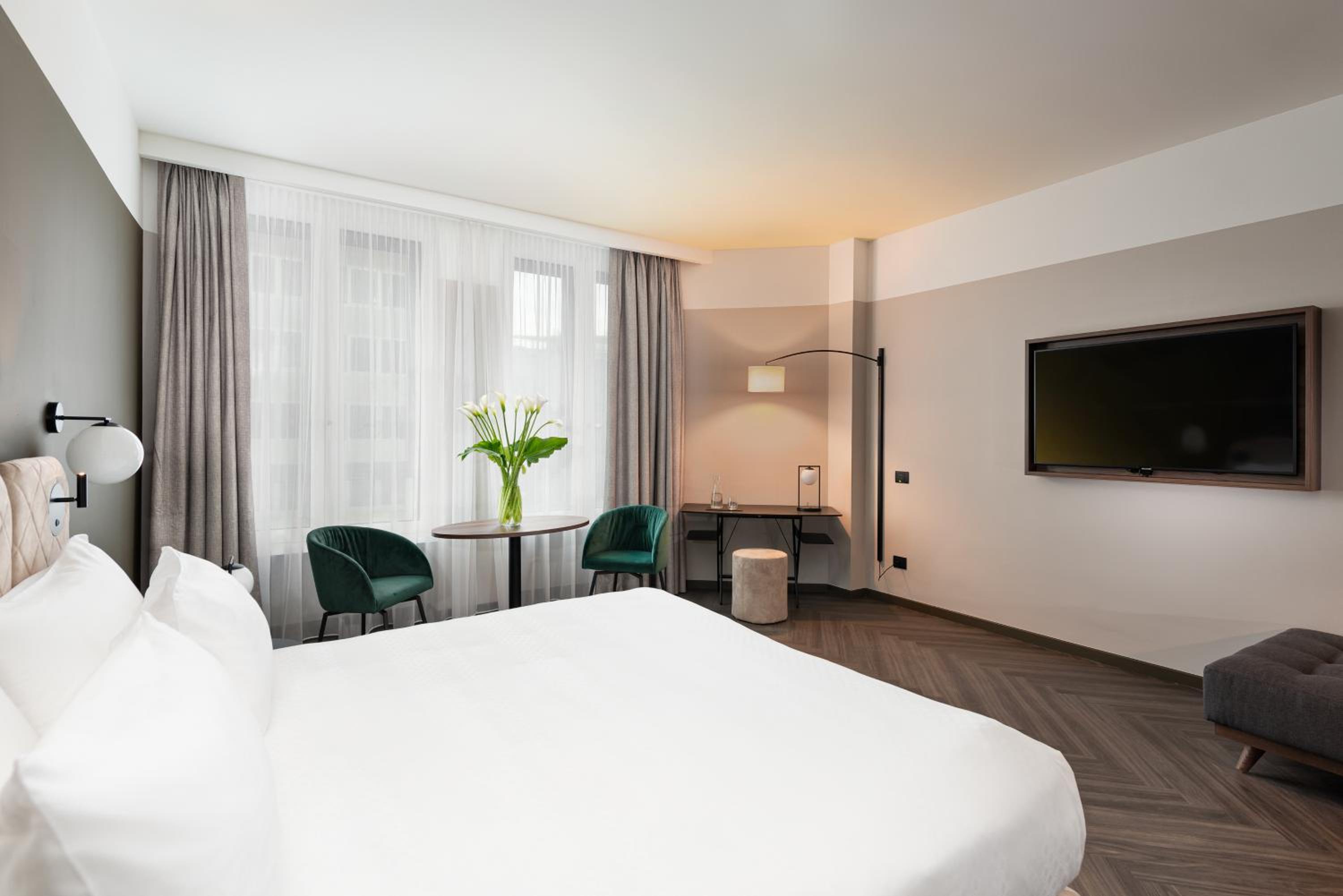 غرفة عائلية بسريرين كوين، Hotel Tocq 2/8