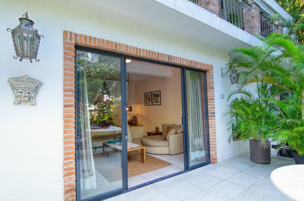 Casa Cupula 3/77