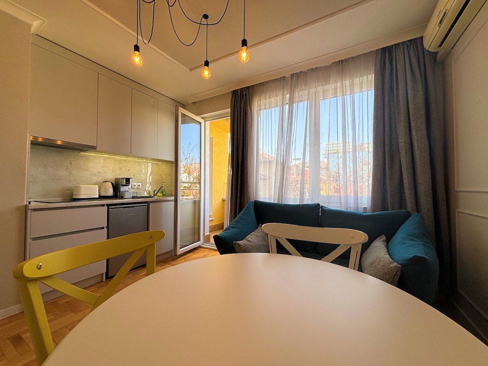 Dunav Apartment House 41/50