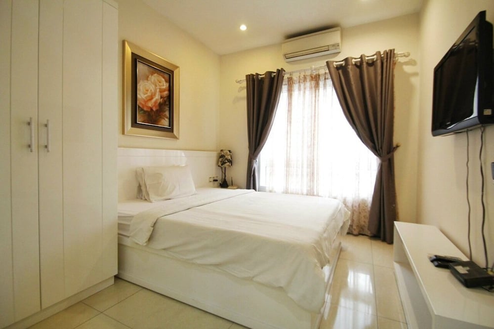 Queen Central Apartment-Hotel 6/26