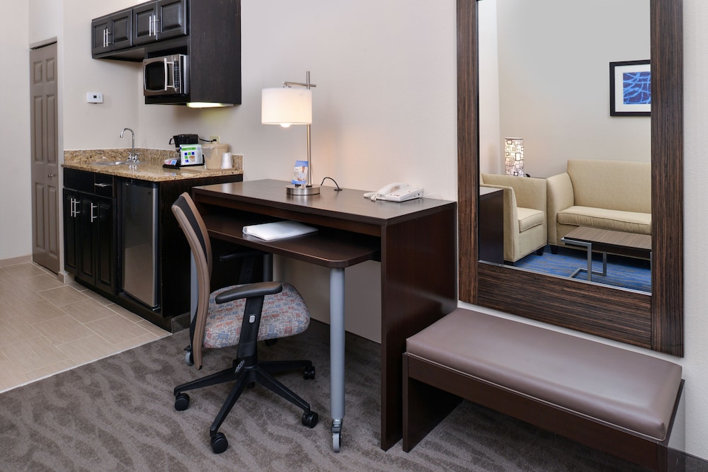 Holiday Inn Express Hotel & Suites St. Louis West-O Fallon 57/71