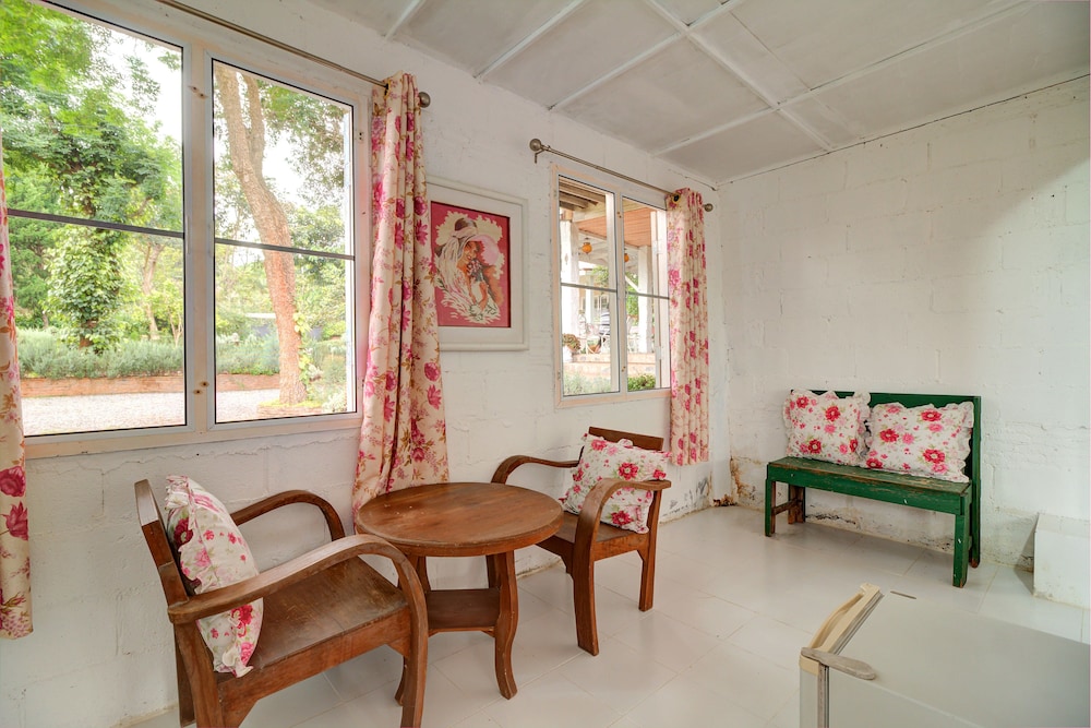 Rosemary House 26/50