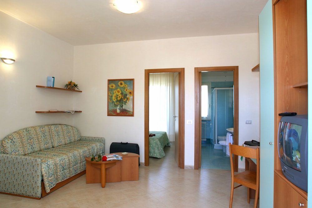 Oasiclub Hotel 30/54