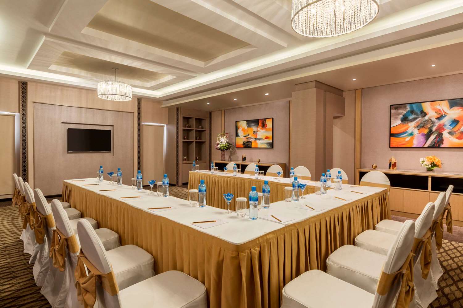 Ramada Hotel & Suites by Wyndham Amwaj Islands Manama 53/61