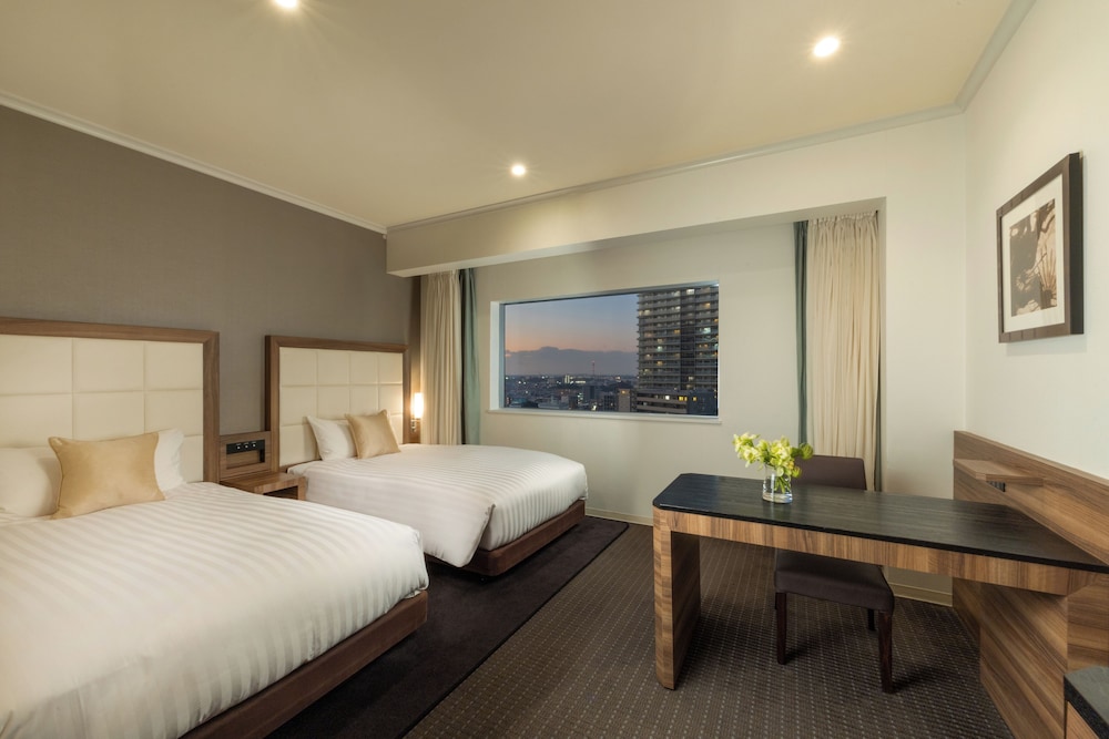 ROOM, TWIN BEDS, WITH EXTRA BED
