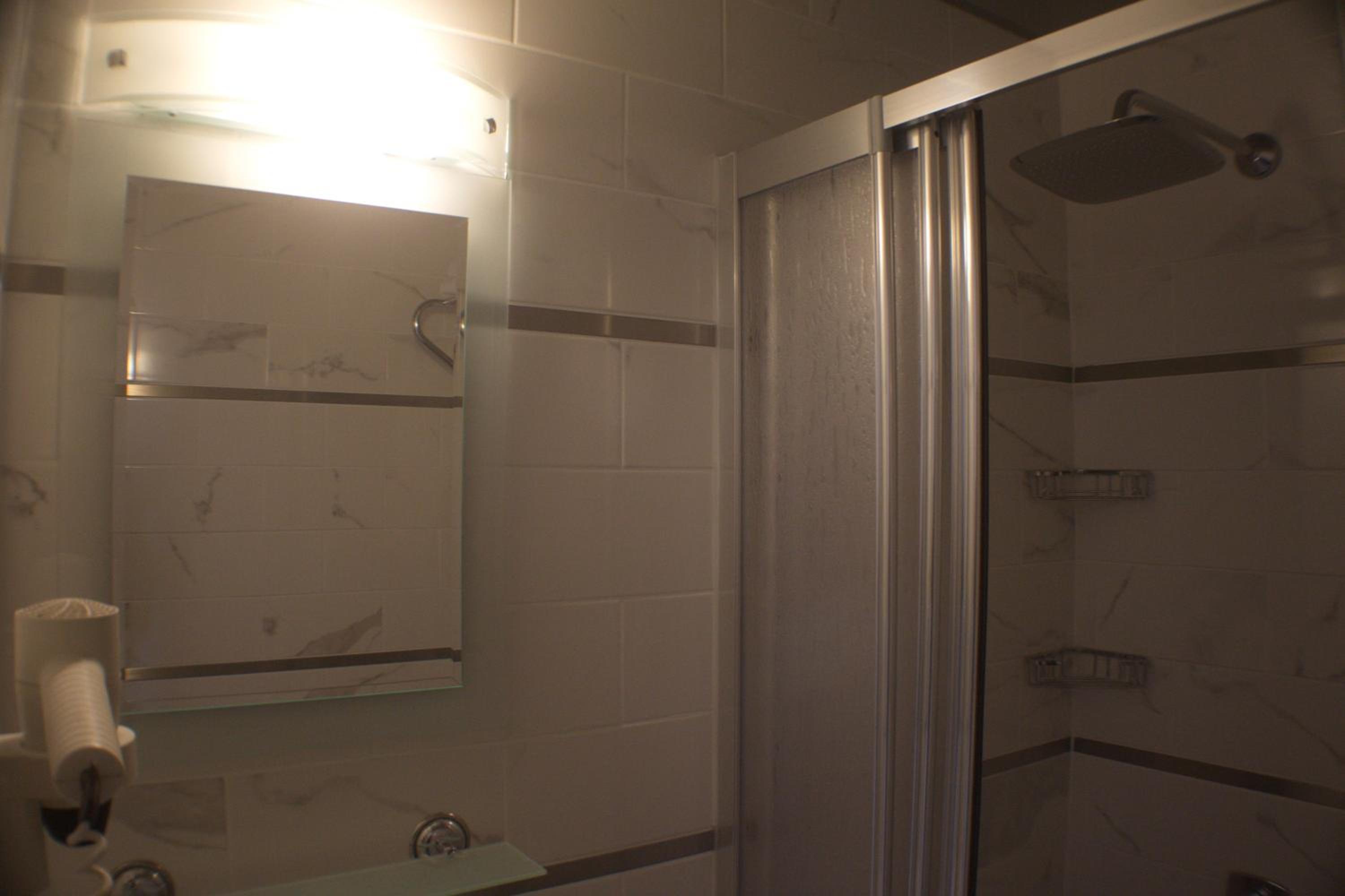 Remer Hotel 50/50
