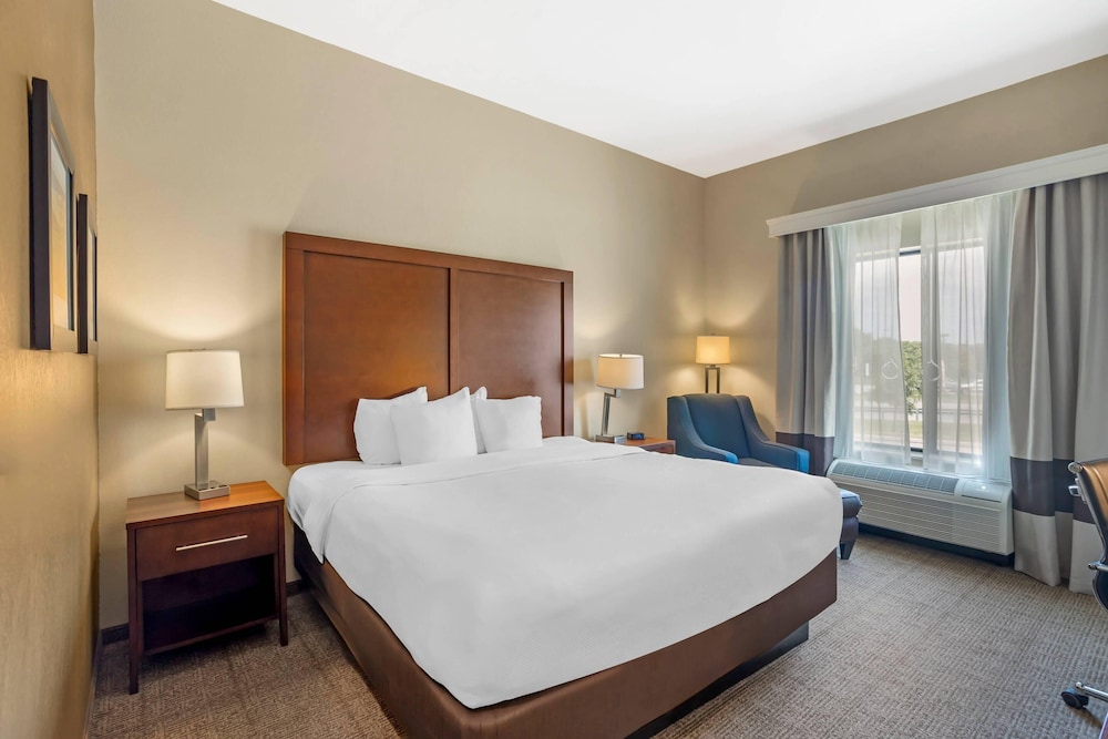 Standard, King Bed