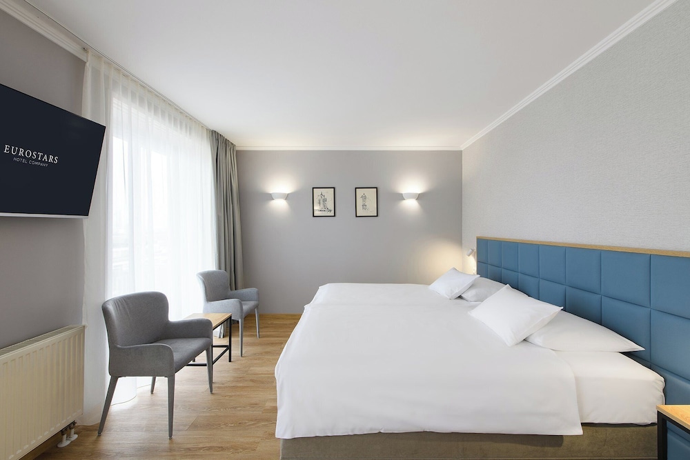 غرفة عائلية بسريرين مزدوجين مع أريكة، Eurostars Uhotel Ex Uhotel 6/8