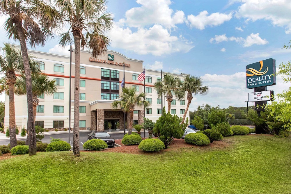 Quality Inn & Suites North Myrtle Beach 57/61