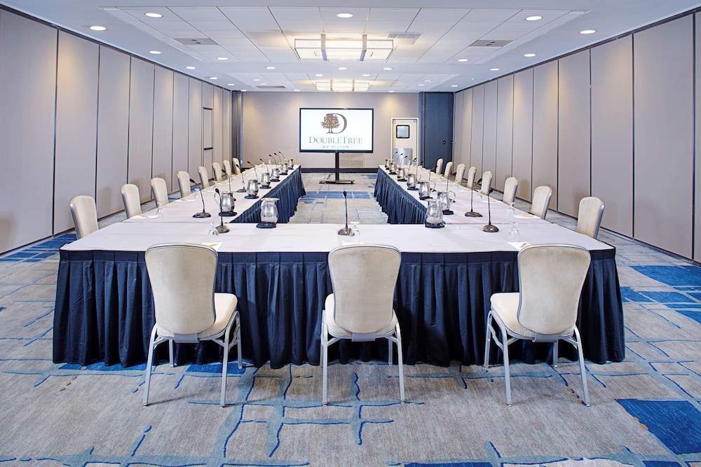 DoubleTree by Hilton Hotel Baltimore - BWI Airport 27/38