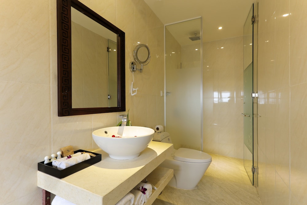 River Suites Hoi An Hotel 71/73