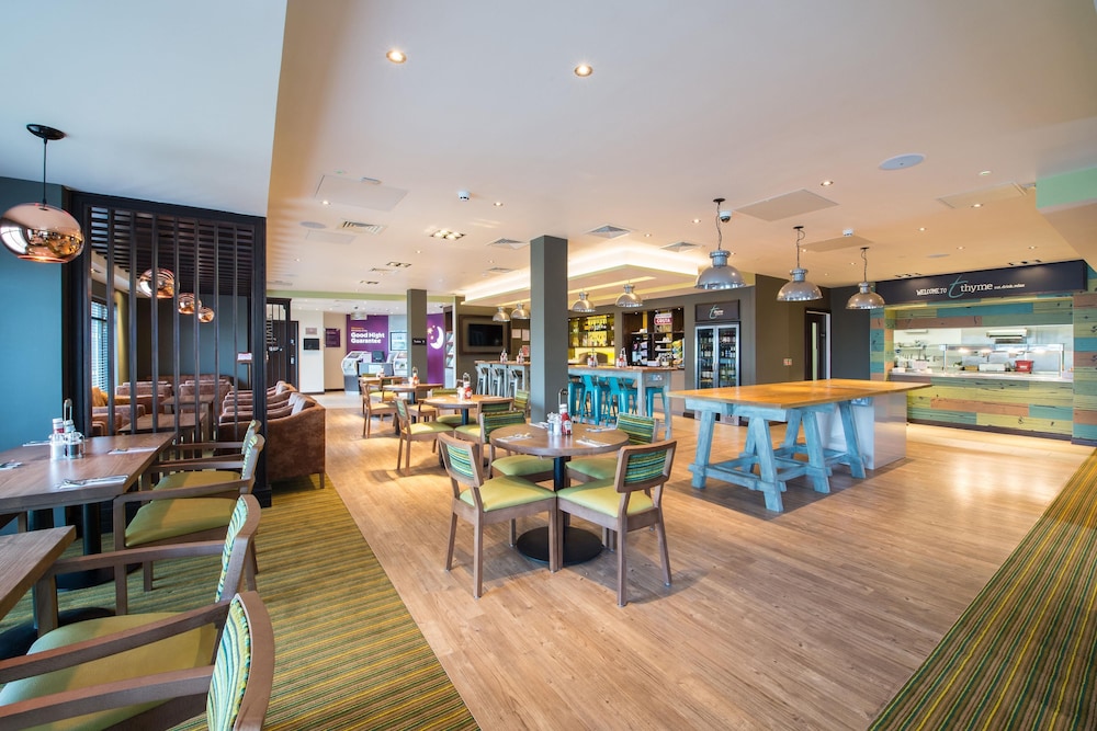 Premier Inn Chatham/Gillingham (Victory Pier) Hotel 44/52
