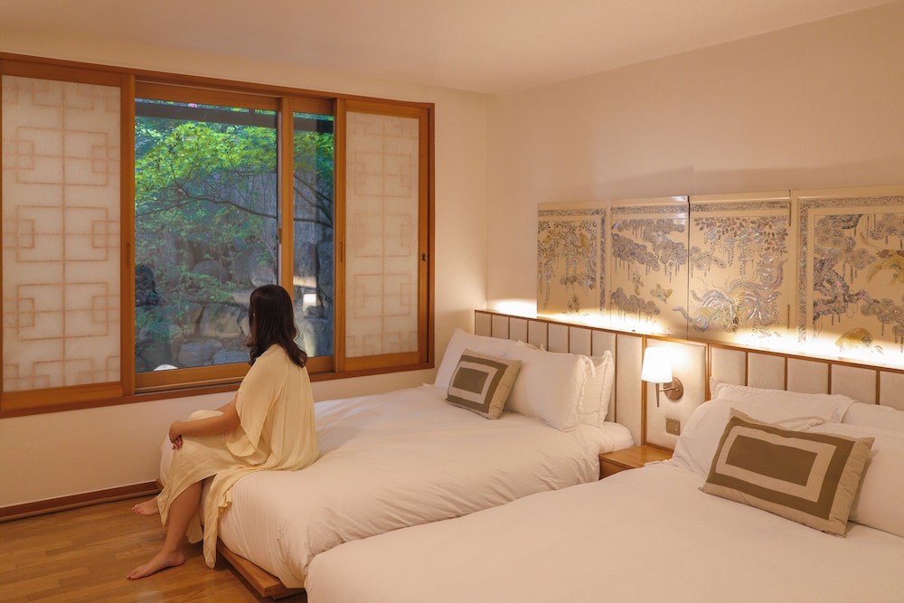 Hanso Presidential Suite Hanok Hotel 16/48