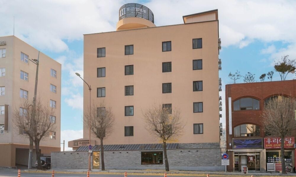 1962 Business Hotel 7/50