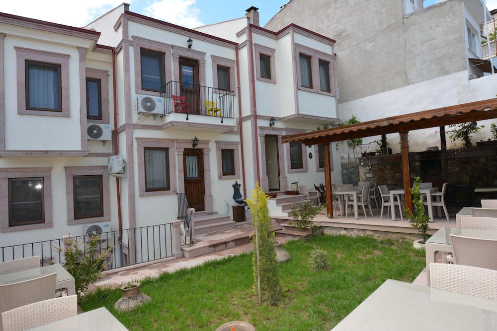 Hayriye Hanim Ege Hotel 28/35