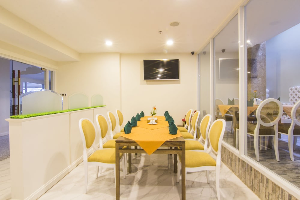 Phoenix Hotel Vung Tau 58/72
